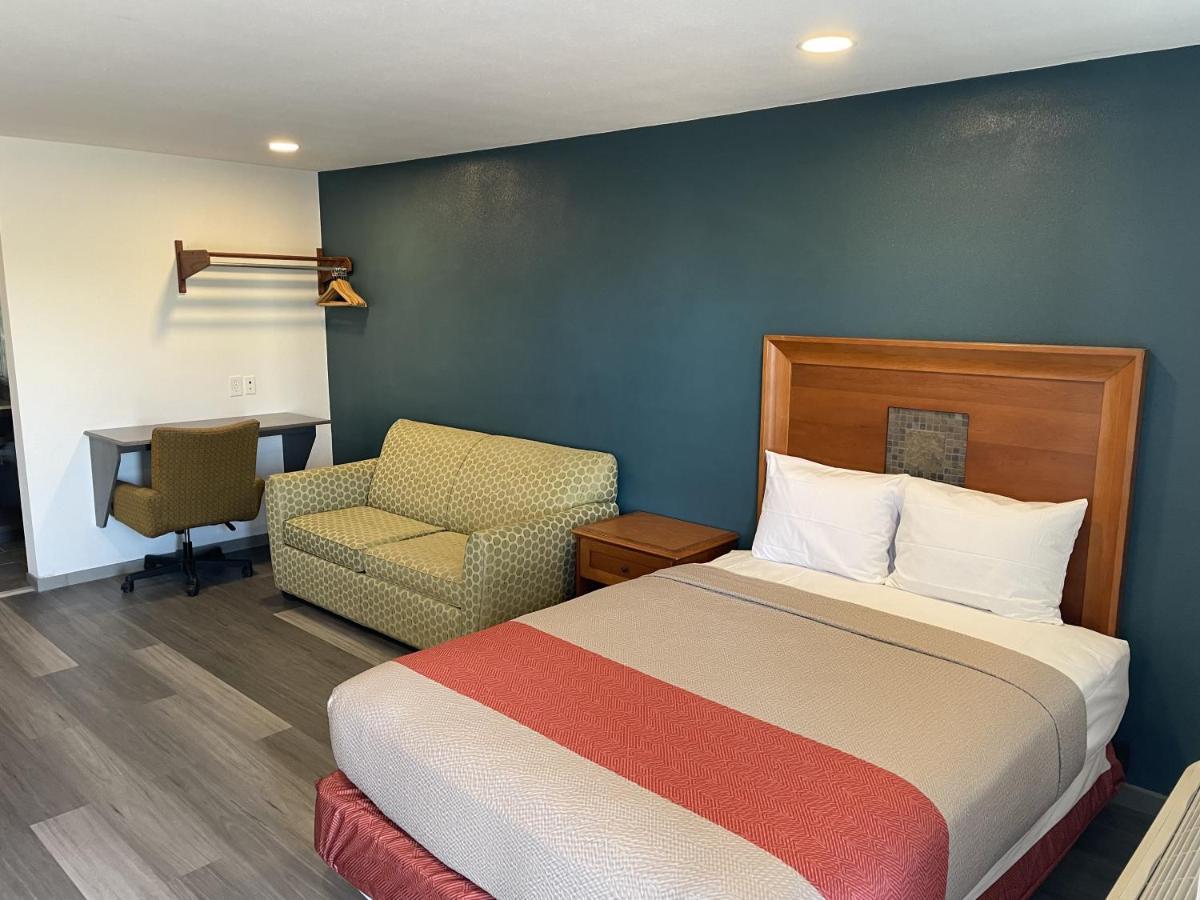 Town Place Studio Apartment Snyder Exterior photo
