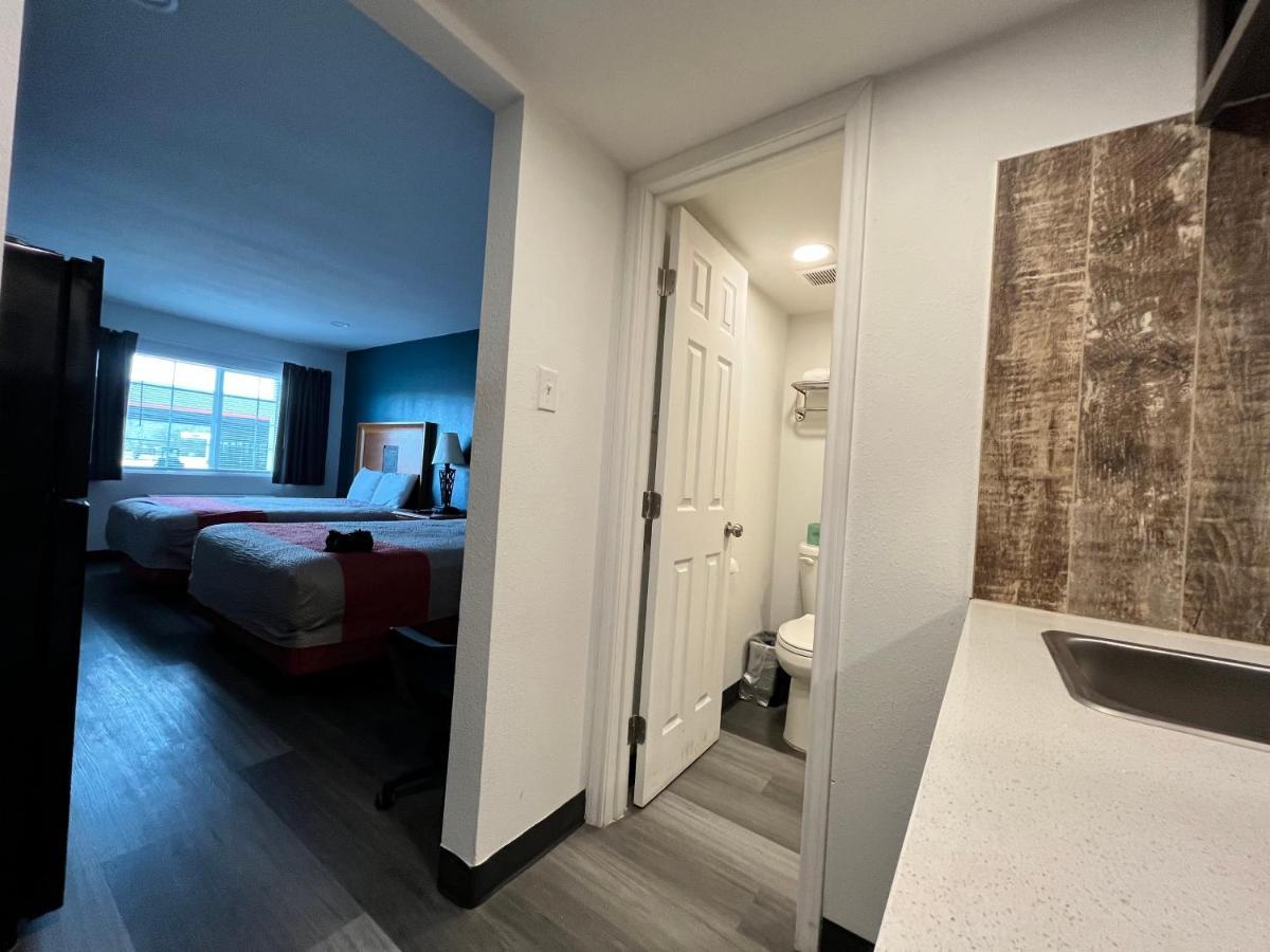 Town Place Studio Apartment Snyder Exterior photo
