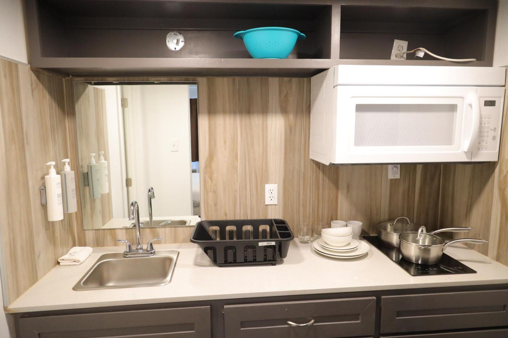 Town Place Studio Apartment Snyder Exterior photo